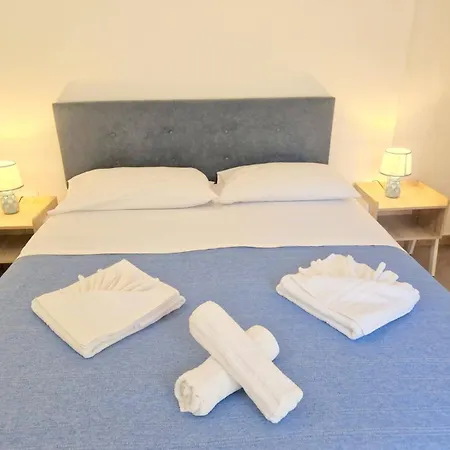 Campulongu House Tatil Evi *